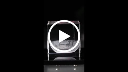 Customer video review of Cloudray UV-P Pro Series 5-in-1 5W 10W 15W UV Laser Water-Cooled Autofocus 3D, 2.5D, Inner & Surface Engraver compatible with Lightburn