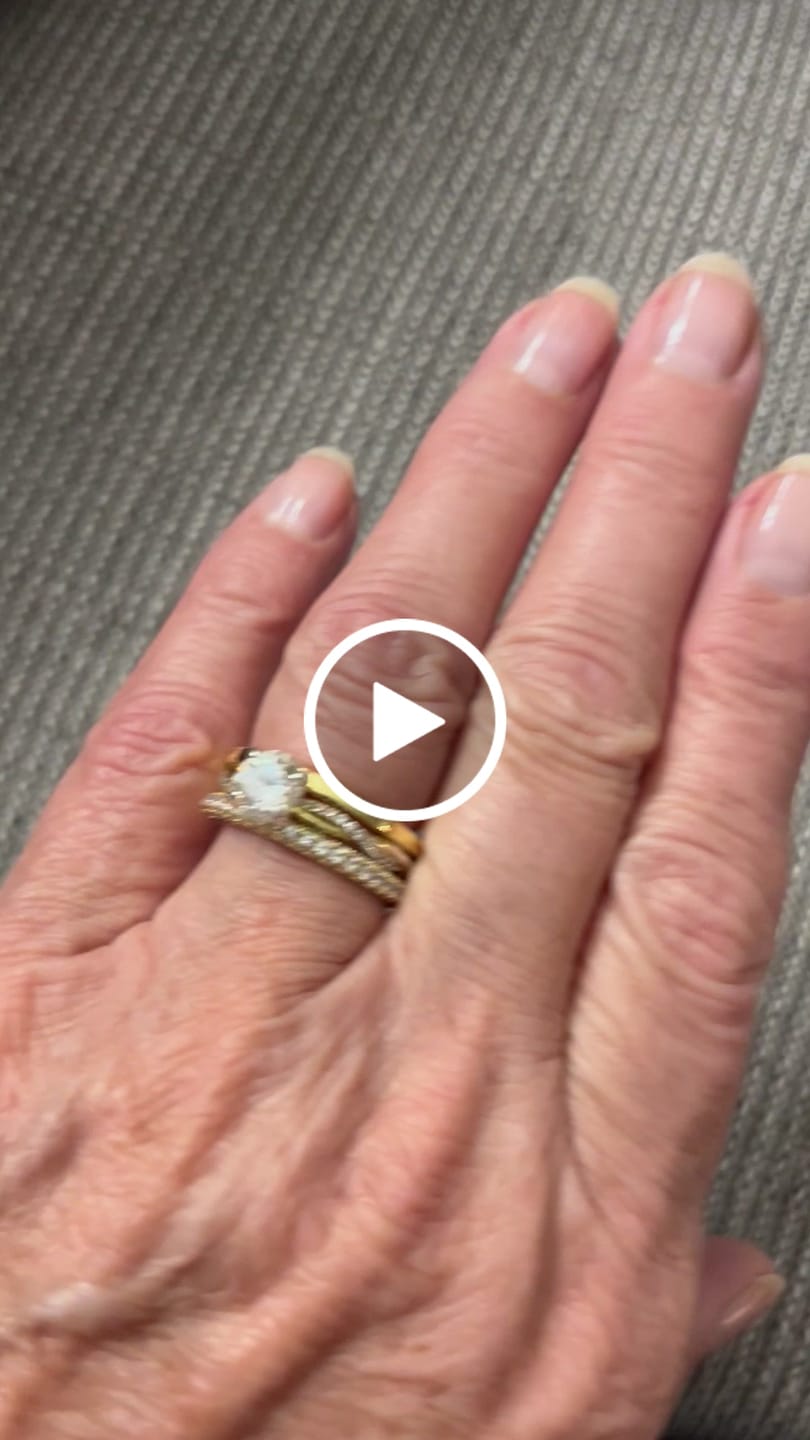 Customer video review of S925 3PC Wedding Sets 6.5Ct Elongated Cushion Cut Wedding Ring Set With Classic Wedding Bands