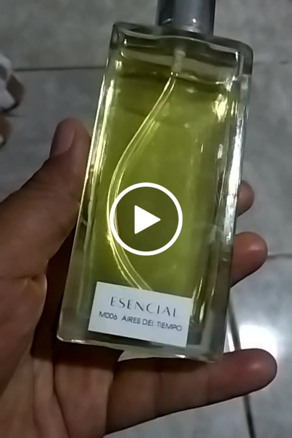Customer video review of M006 Inspirado en: Aires del Tiempo - Nina Ricci
