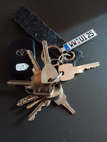 Customer photo review of Kennzeichen Schlüsselanhänger Mini Nummernschild Metall