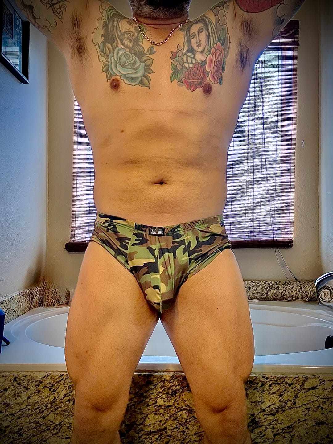 Customer photo review of Men's Camo Print Short Leg Trunks