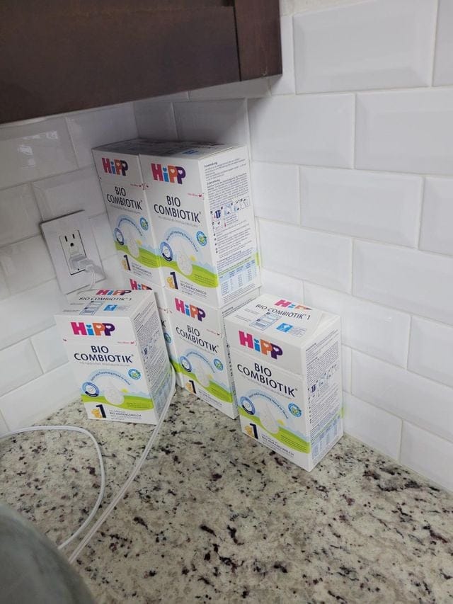 Customer photo review of HiPP German Stage 1 Organic Combiotic Baby Formula 800g