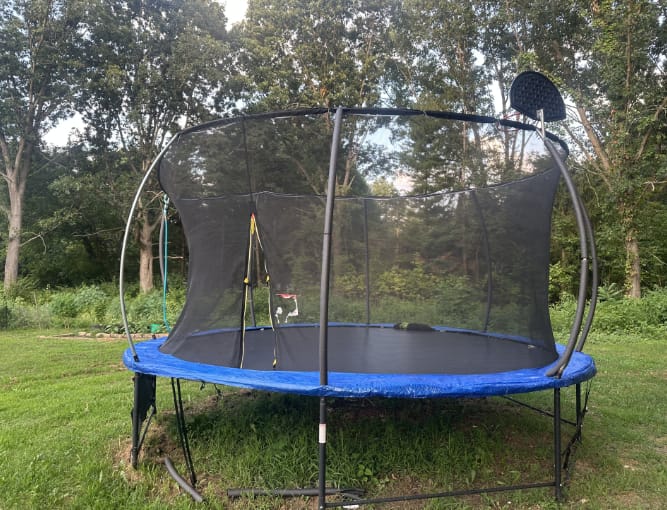 Customer photo review of 14FT BLUE Trampoline 14ft 1500Lbs Round Trampoline with Basketball Hoop