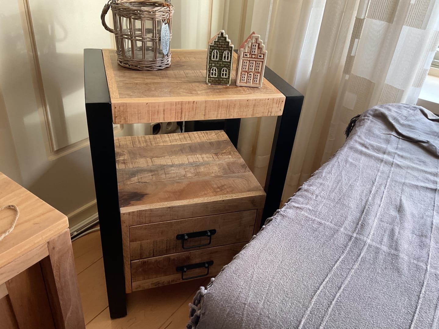 Customer photo review of Mango Houten Nachtkastje Britt | 50x40x70cm