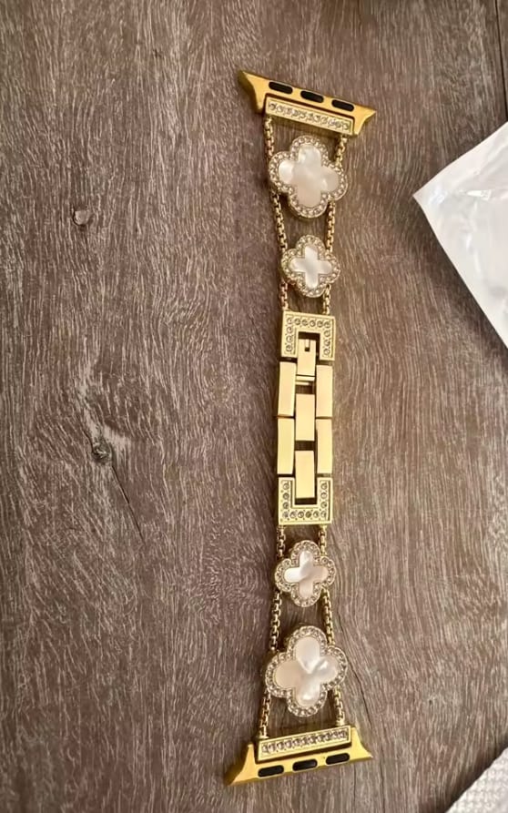 Customer photo review of Diamond Clover Strap for Apple Watch