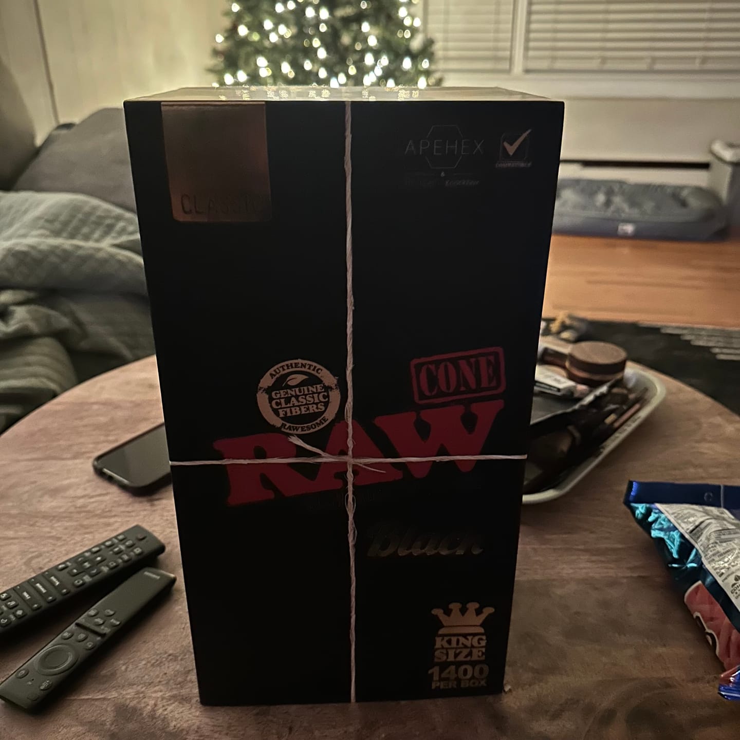 Customer photo review of RAW Black King: Box - 1400 Cones