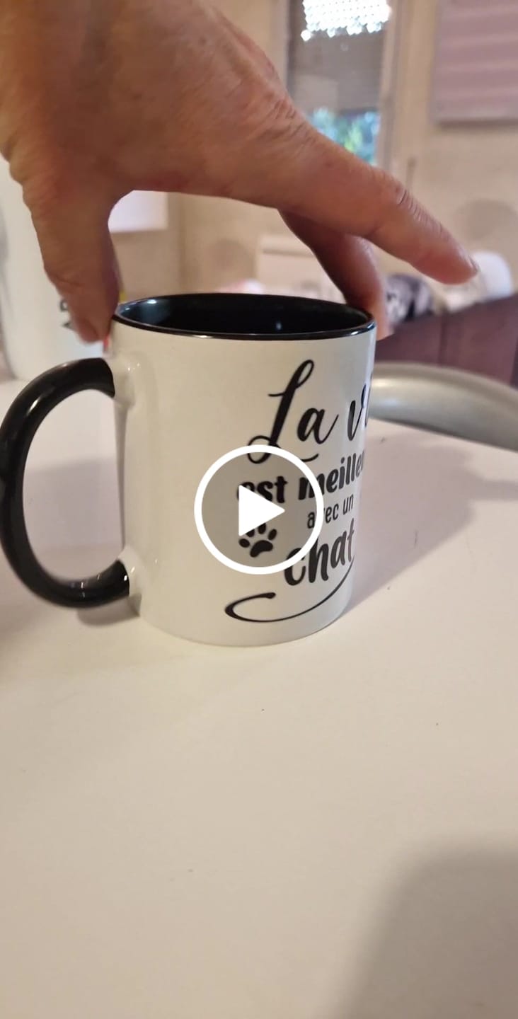 Customer video review of Maman Chat  | Mug Personnalisé