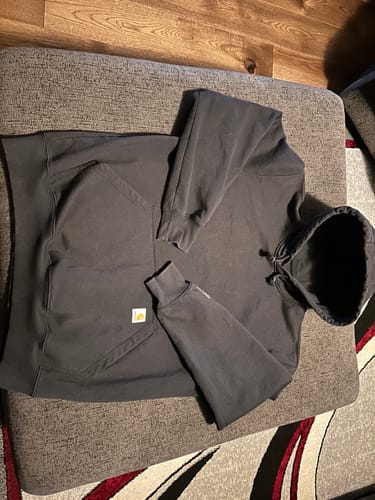 Customer photo review of Wholesale Carhartt Sweatshirts