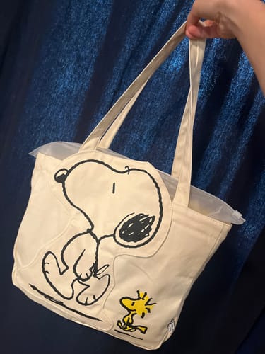 Customer photo review of Peanuts Snoopy Canvas Daily Tote