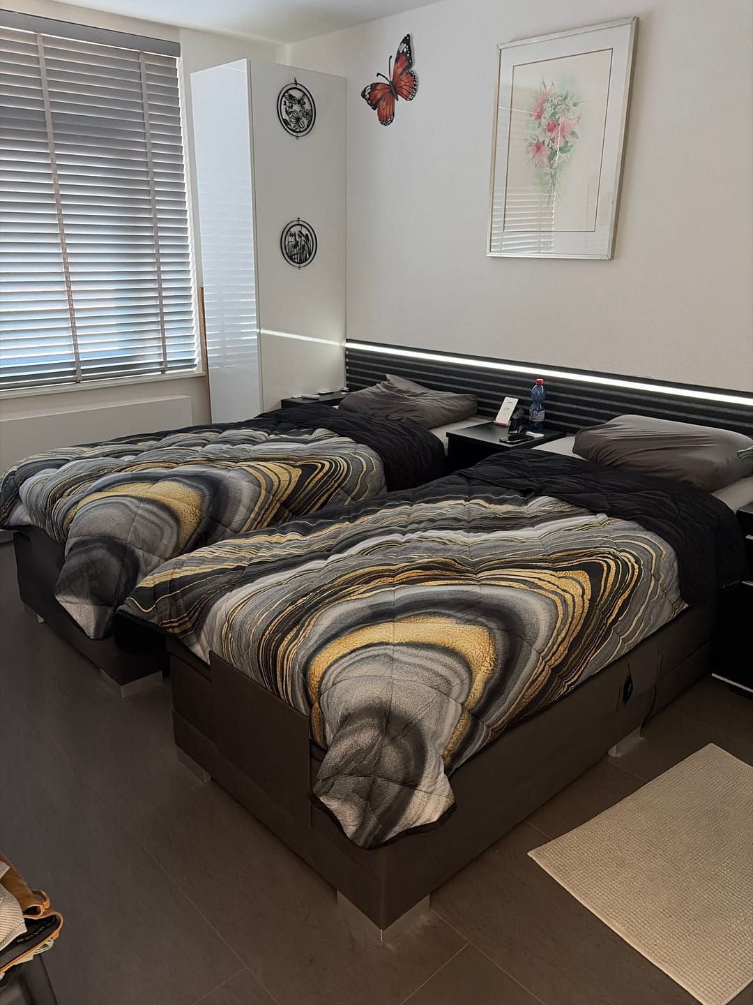 Customer photo review of Dekbed Zonder Overtrek Mat Satijn Marmer Goud Zwart