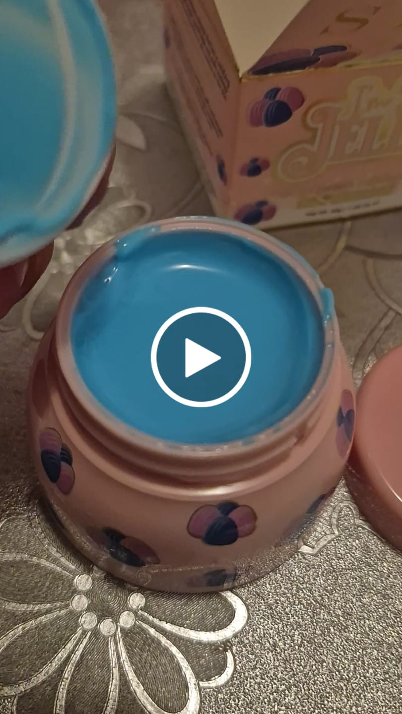 Customer video review of P. Louise I'm So Jelly Makeup Remover