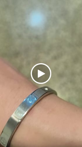 Customer video review of Bracciale Rigido con Zirconi – Oro Giallo, Oro Rosa o Oro Bianco