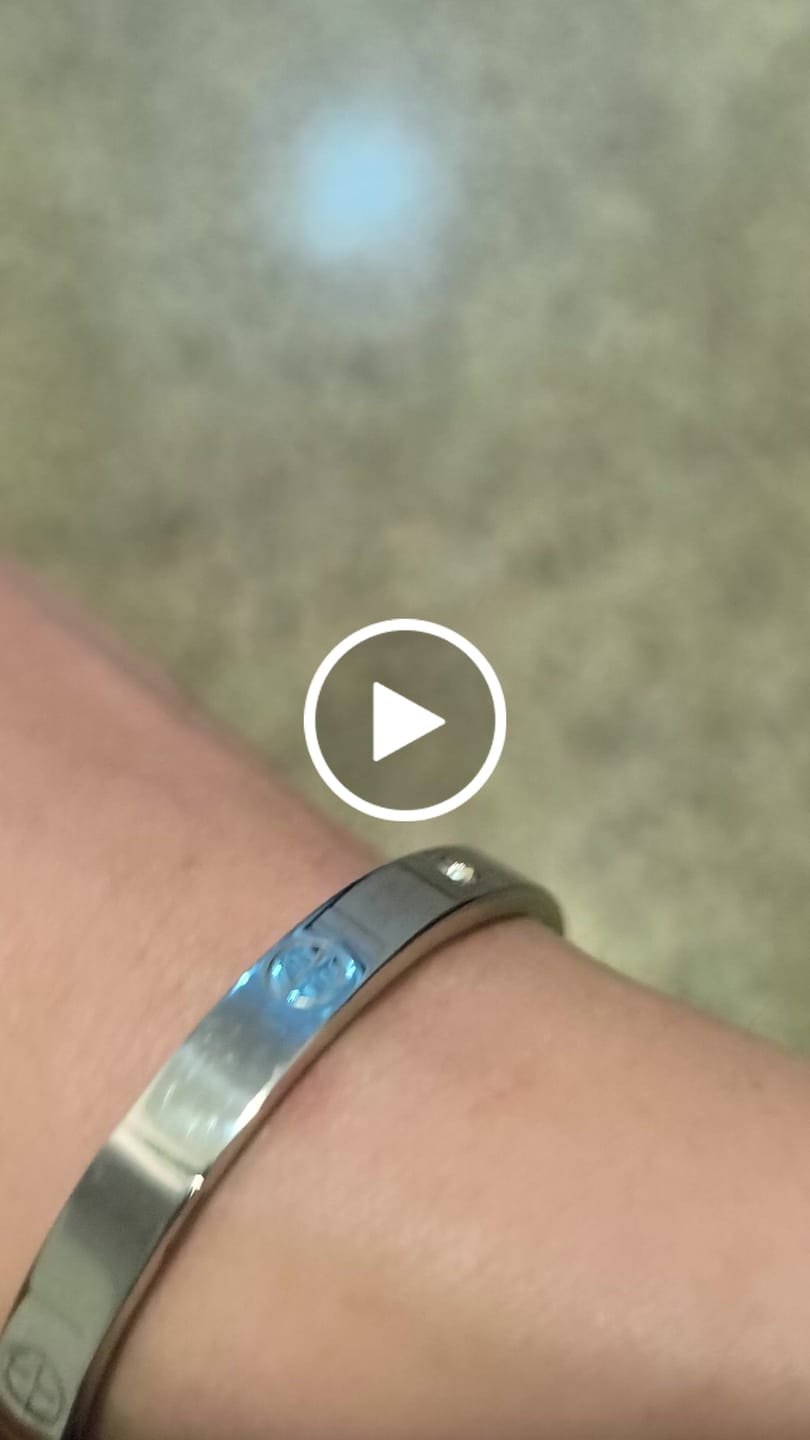 Customer video review of Bracciale Rigido con Zirconi – Oro Giallo, Oro Rosa o Oro Bianco