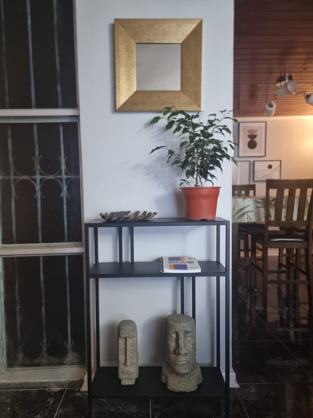 Customer photo review of Aparador Romani | METAL