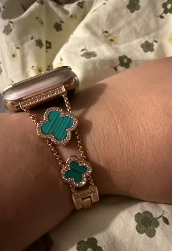 Customer photo review of Diamond Clover Strap for Apple Watch
