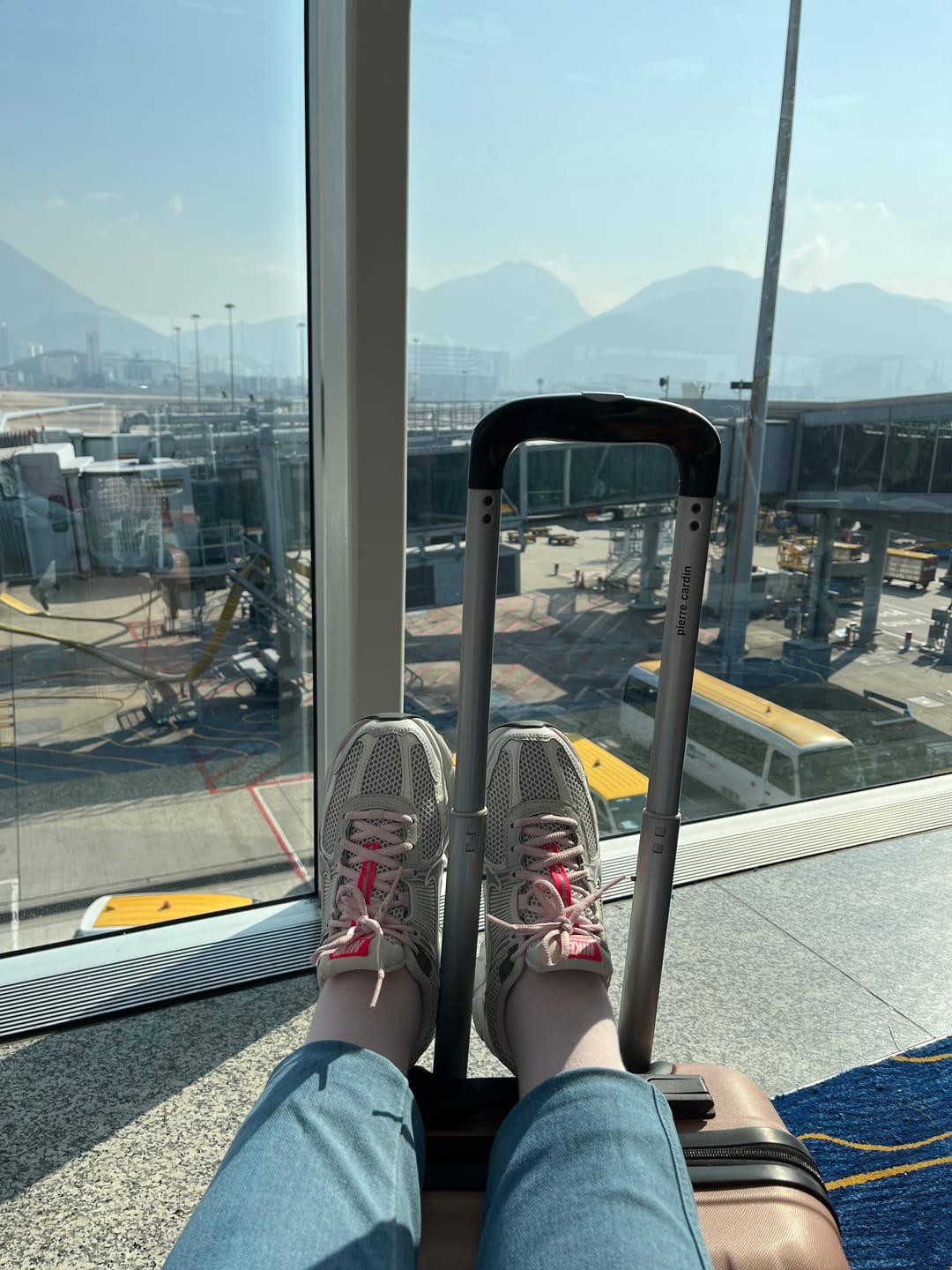 Customer photo review of 5-Pack | Essential Compression Socks Grey Flowers