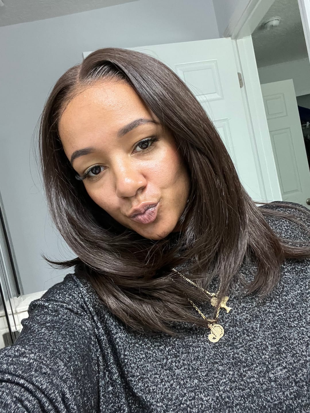 Customer photo review of Bobbi Boss Miss Origin SuperX Glueless 13x6 HD Lace Frontal Wig - MOGL310 SADIE - Human Hair Blend