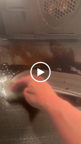 Mrs M. review of Clean Ya Oven image 1 out of 1