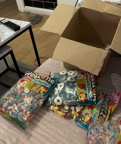 Customer photo review of 4KG for £20 Halal Sweets (4x1KG)