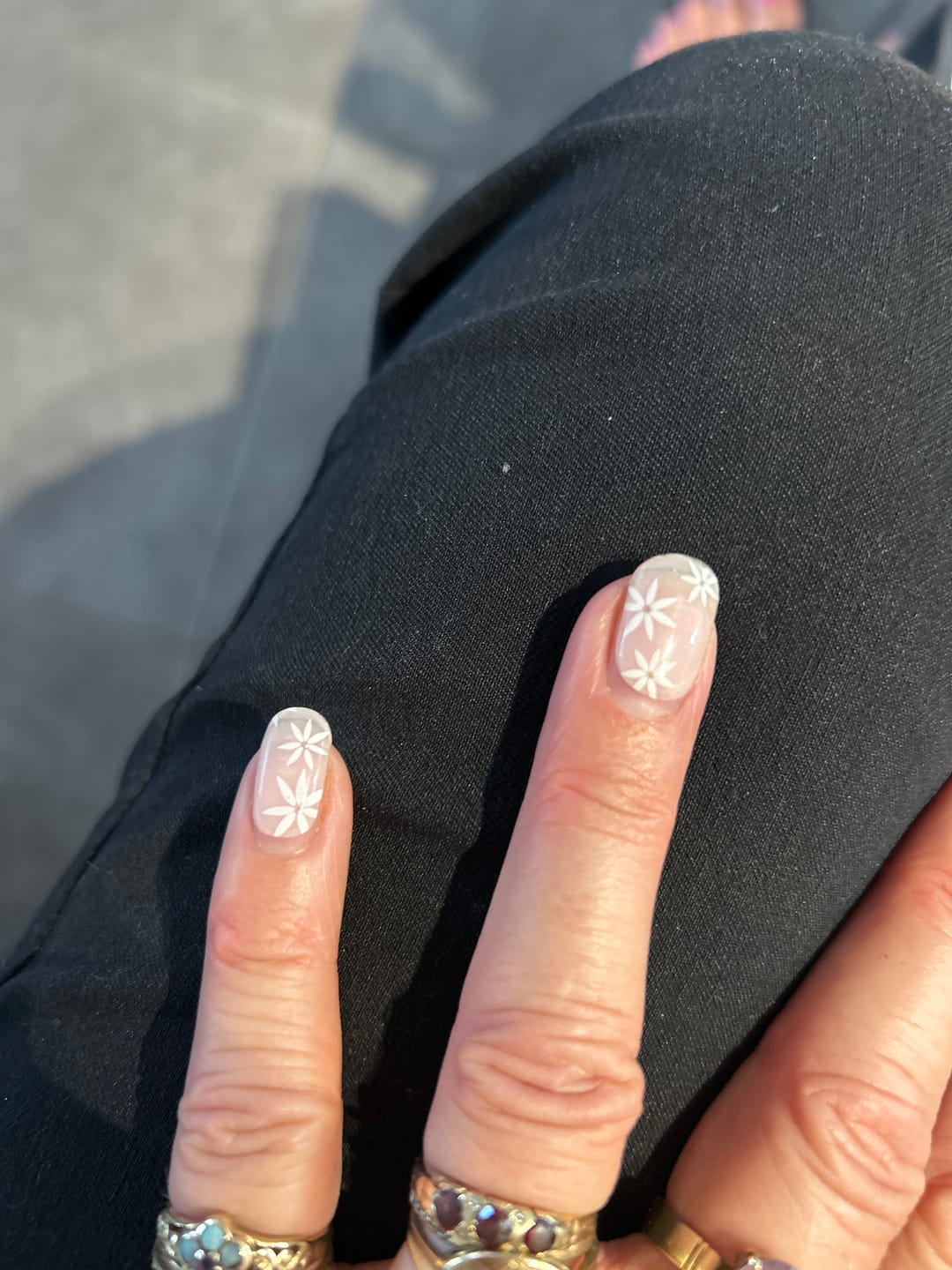 Customer photo review of Pretty Pink Daisies DIY Semicured Gel Nail Sticker Kit