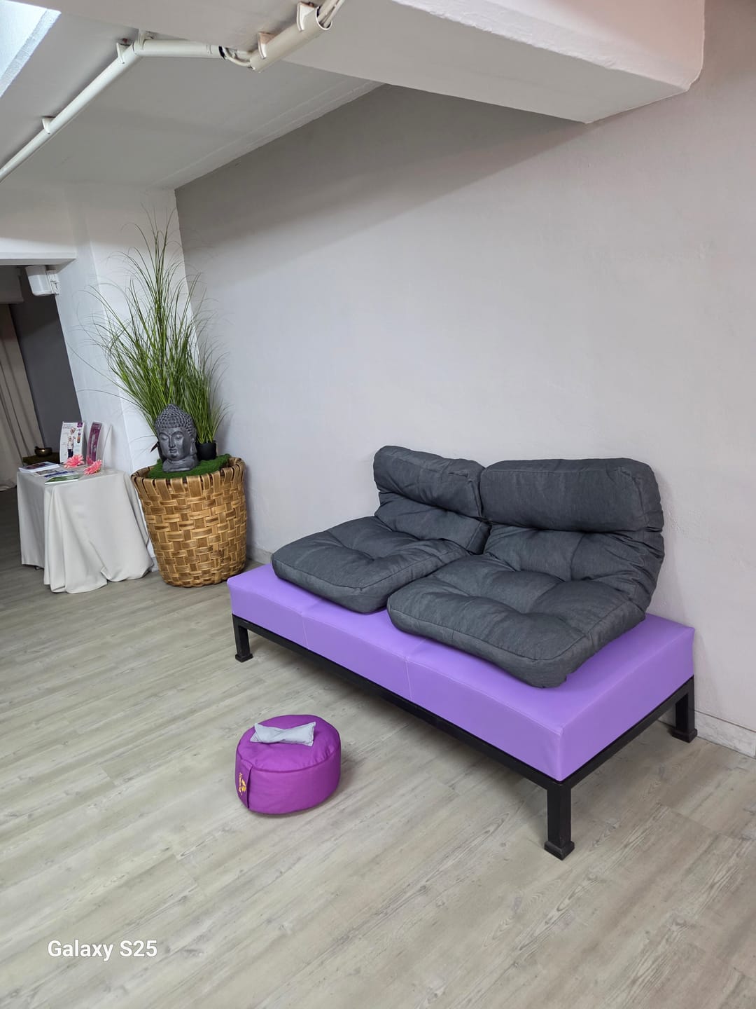 Customer photo review of Yogakissen XL rund 35x17cm, Farbe Lavendel