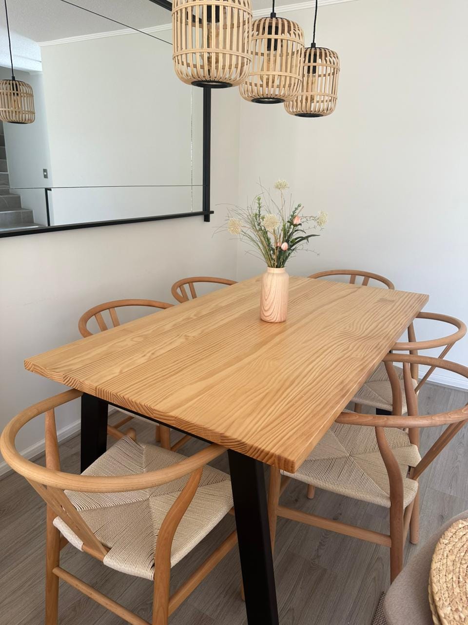 Customer photo review of Mesa de Comedor 6 Sillas Hecho en Chile Venecia
