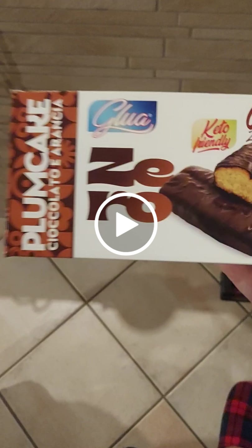 Customer video review of Plumcake ricoperto di cioccolato al gusto arancia