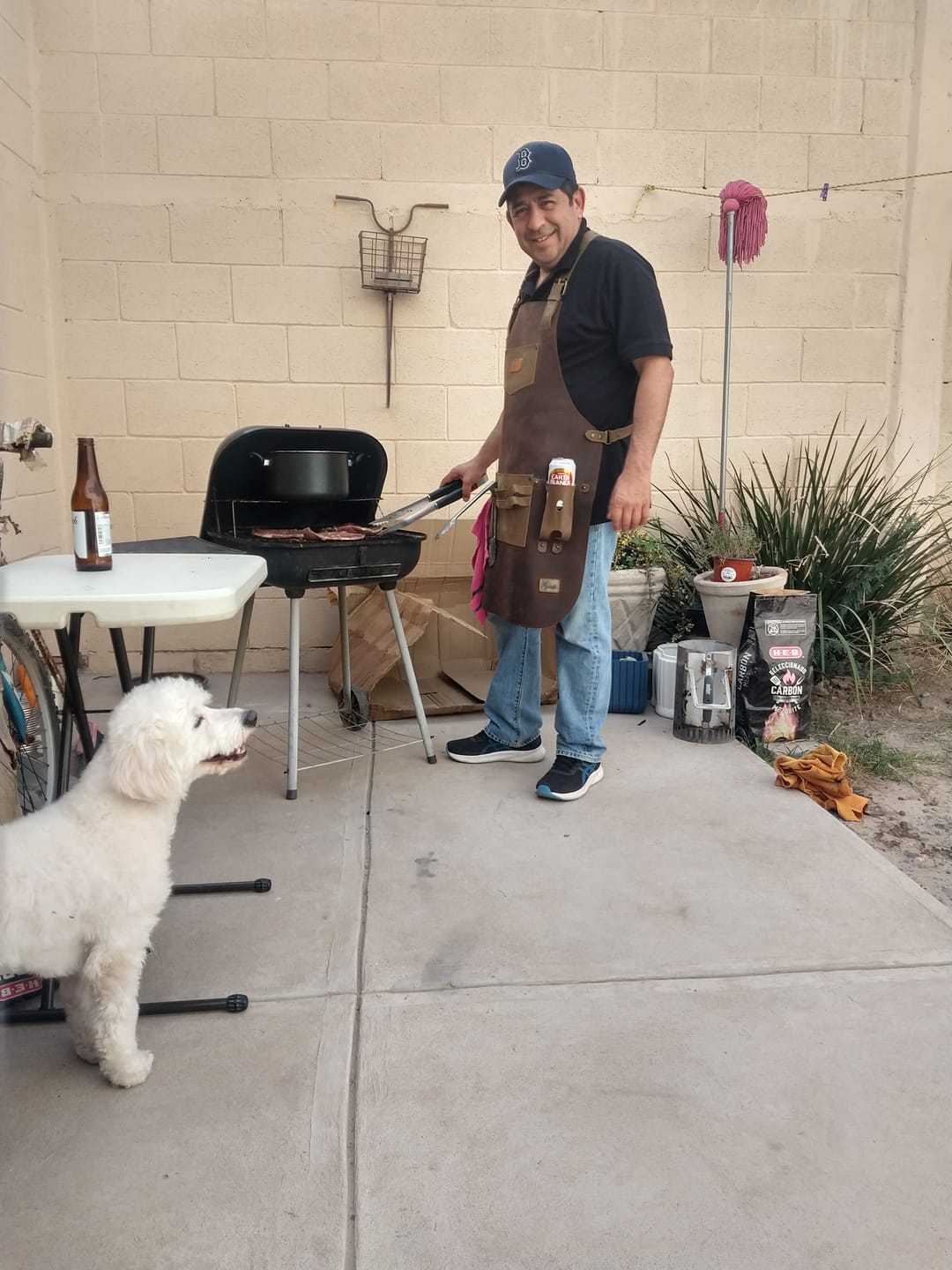 Customer photo review of Mandil  T-Bone 100% Piel + Kit Parrillero