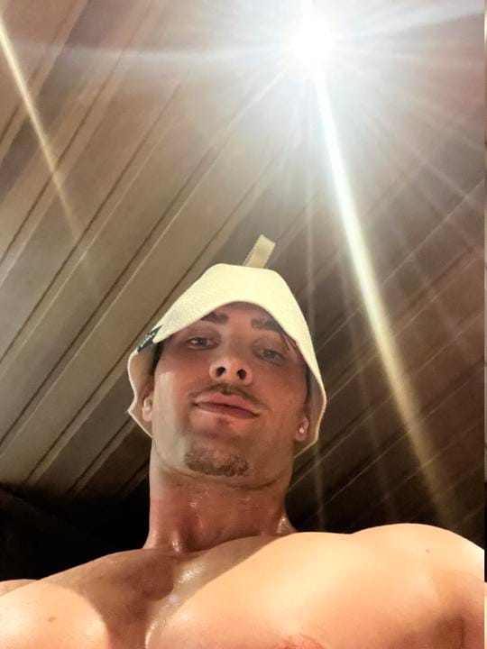 Customer photo review of The Koala Sauna Hat