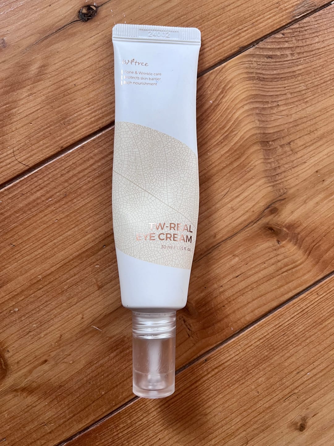 Customer photo review of Atjaunojošs krēms ādai ap acīm ar bifidobaktēriju lizātu IsNtree TW-REAL Eye Cream