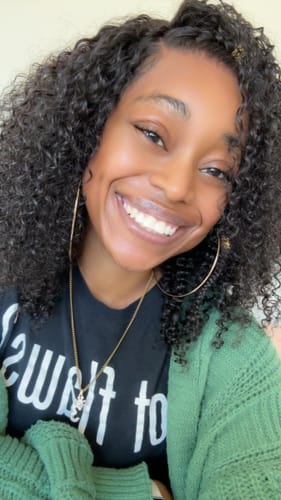 Customer photo review of CurlyMe Pre-cut 9x6 Lace M-cap Wear Go Glueless Mini Knots Kinky Curly Hair HD Lace Front Wig Pre-plucked