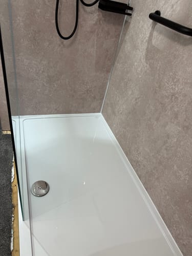 Customer photo review of 1600mm x 900mm Walk-In 8mm Enclosure & Stone Shower Tray