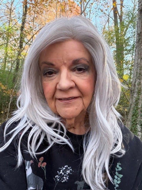 Customer photo review of SECRET LIASON - Burnished Snow*