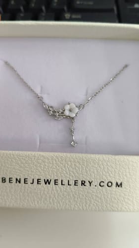 Customer photo review of Camilla Floral Necklace