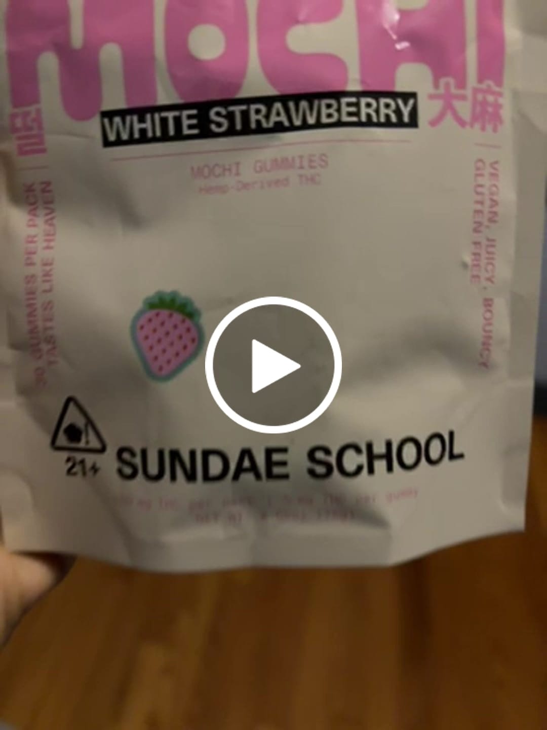 Customer video review of White Strawberry (10mg) Mini