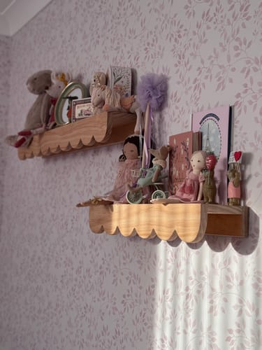 Customer photo review of Sweet Leaves In Dusty Pink Wallpaper