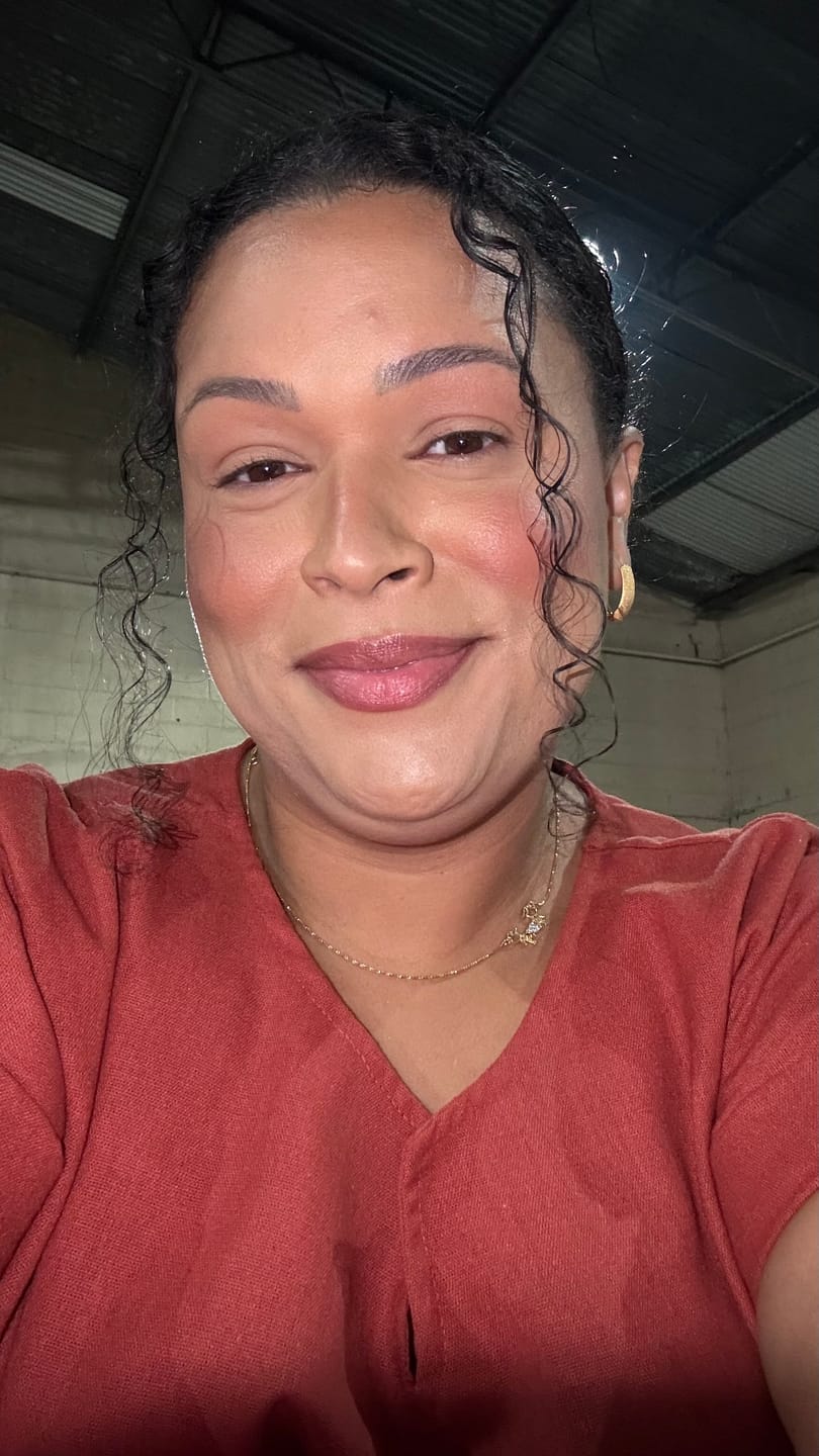 Customer photo review of Kit Blushes Red Mocha Vizzela + La's