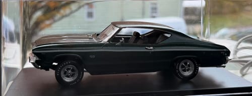 Customer photo review of Chevrolet Fathom Green Metallic WA3886 | OEMatch Spray Can