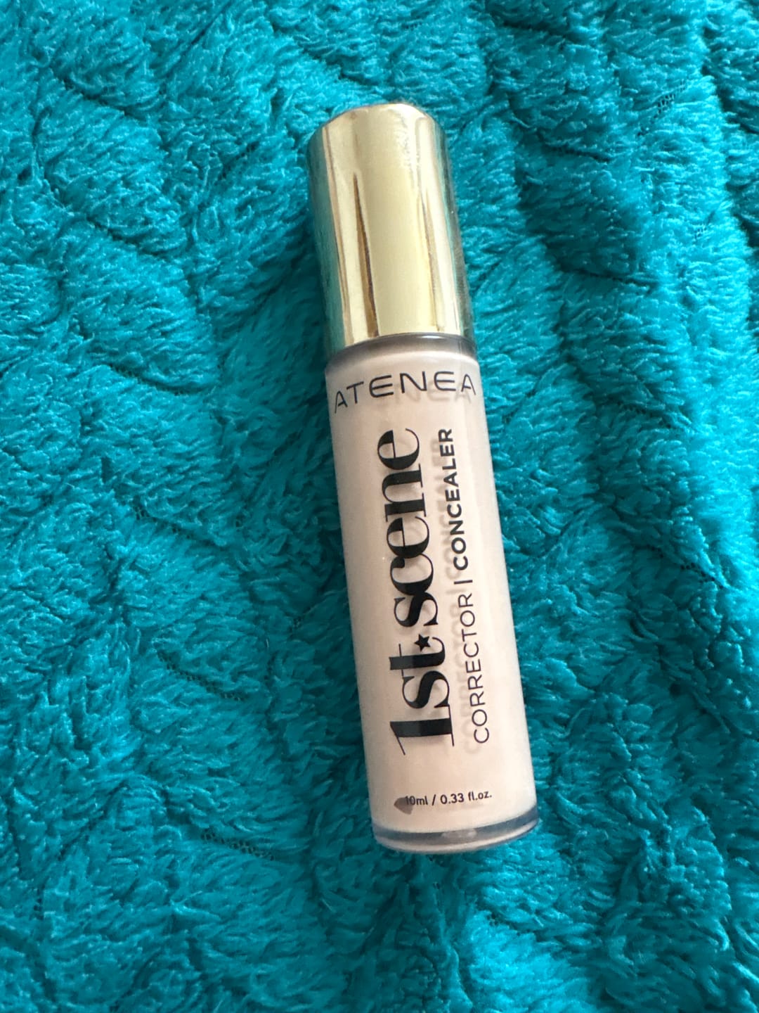 Customer photo review of CORRECTOR  LÍQUIDO  1ST SCENE