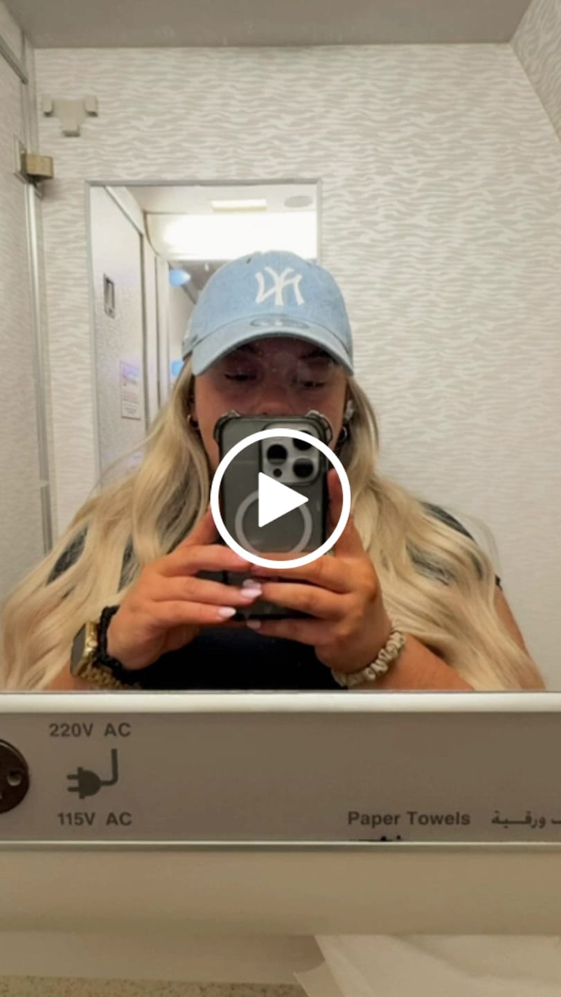 Customer video review of 22 Inch Mini Weft Hair Extensions