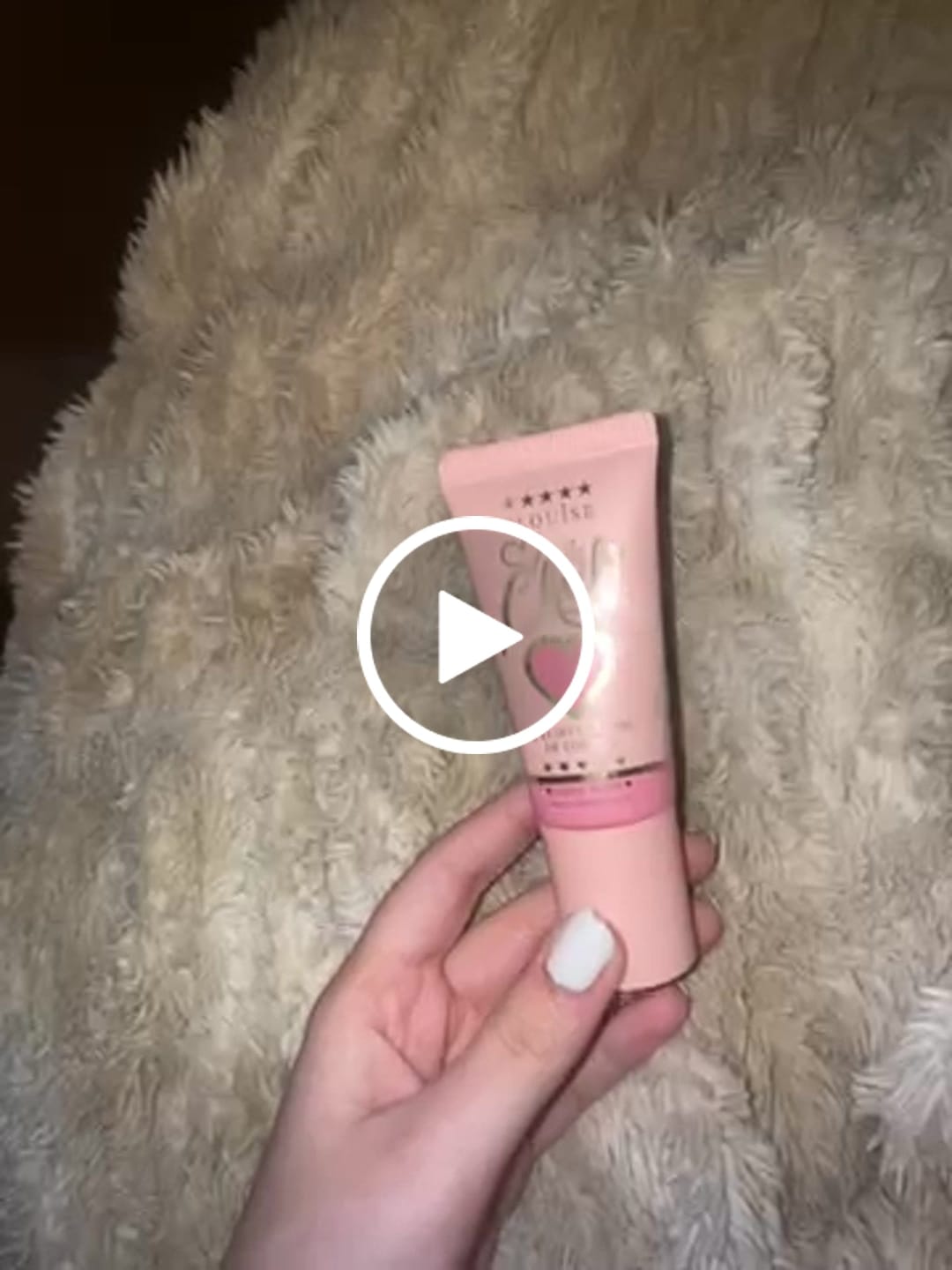 Reseña en vídeo del cliente del kit de lápiz labial y delineador de labios Kiss and Makeup de P. Louise