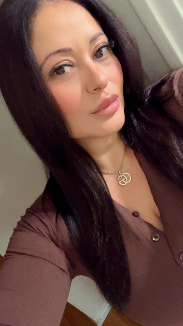 Customer photo review of Genoa Necklace