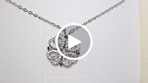 Customer video review of Daphne Clover Necklace