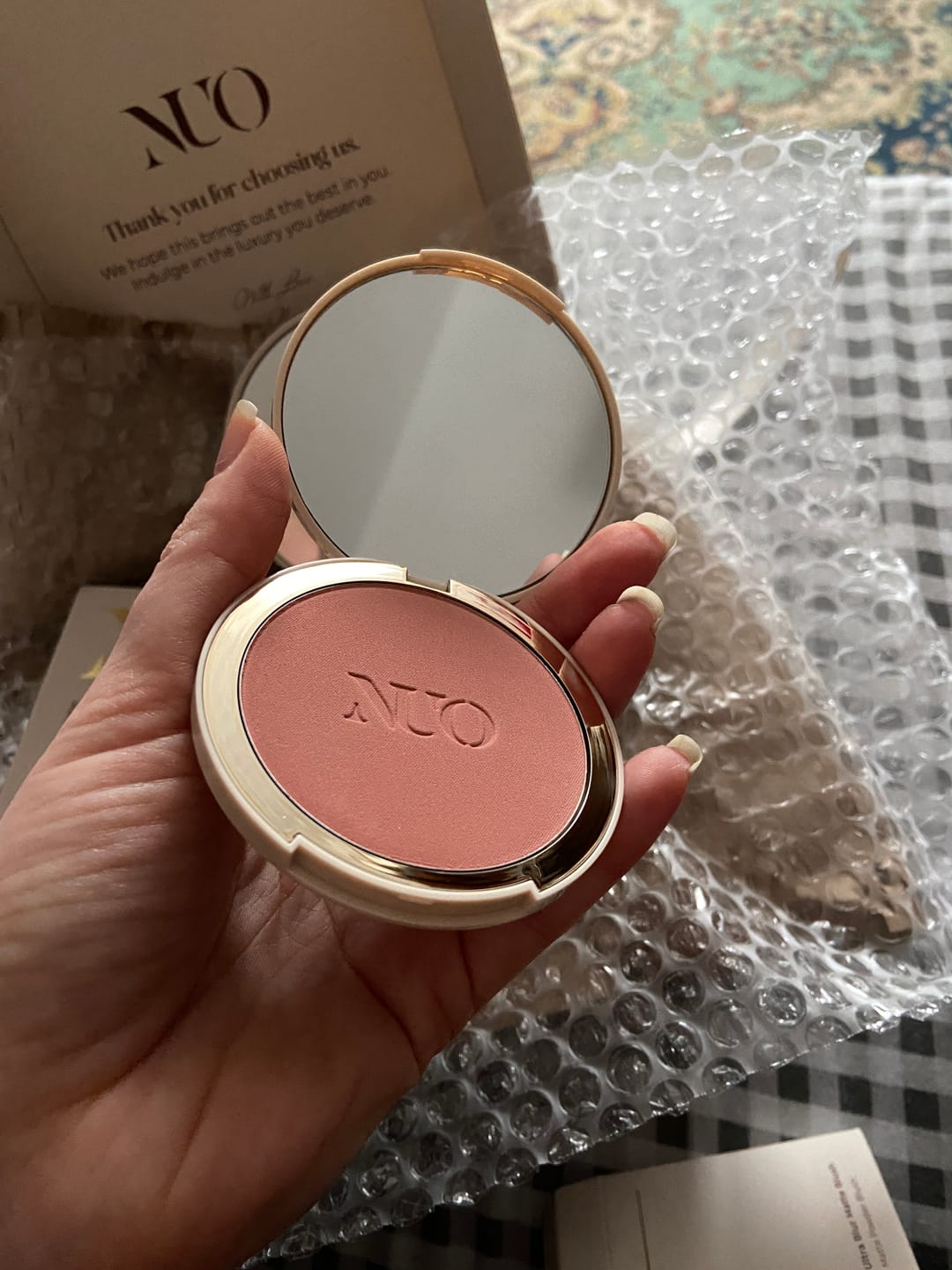 Customer photo review of Blush pudra cu efect de blurare