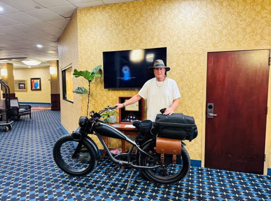 Customer photo review of Cheetah Café Racer (New 2026）