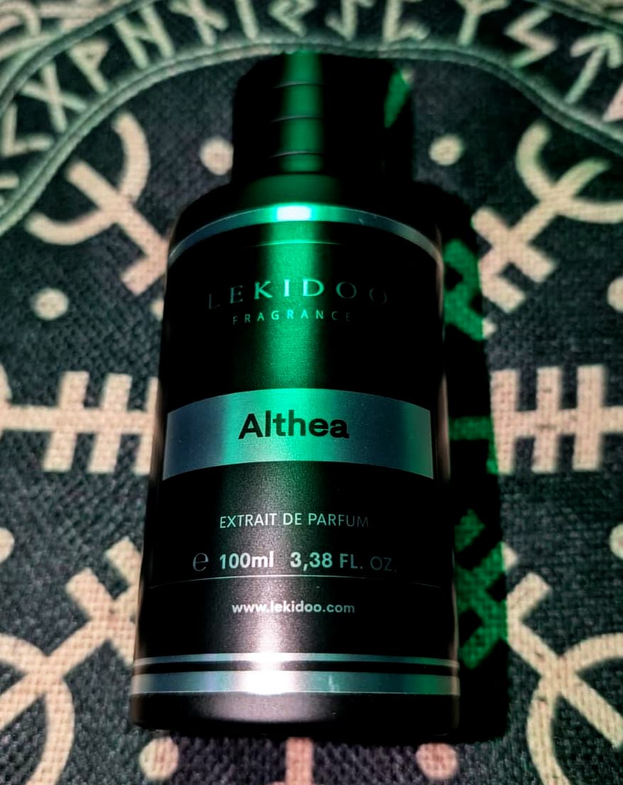 Customer photo review of Althea