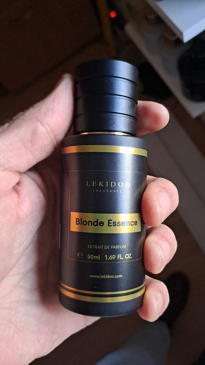 Customer photo review of Blonde Essence