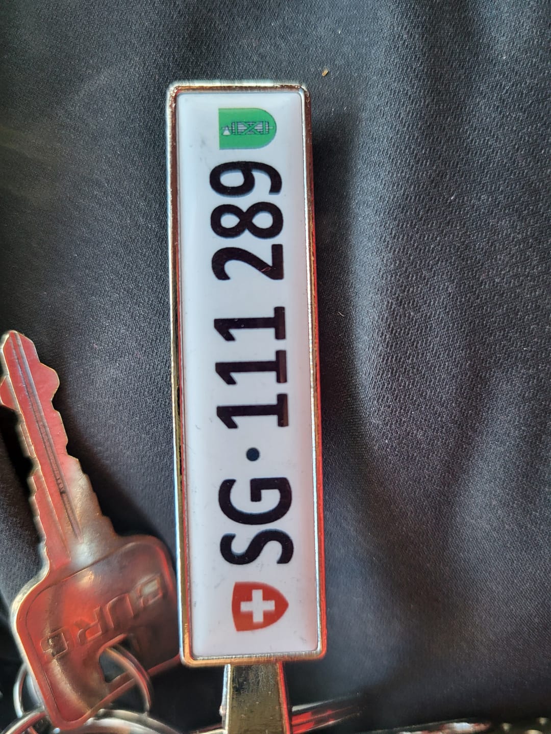 Customer photo review of Personalisierter Kennzeichen-Schlüsselanhänger – Dein Nummernschild als Anhänger