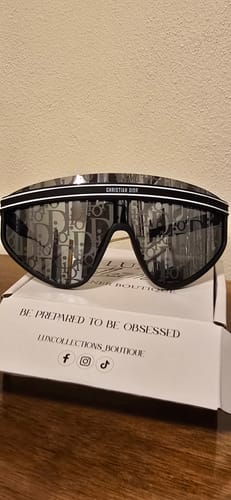 Customer photo review of Daise Monogram Sunglasses