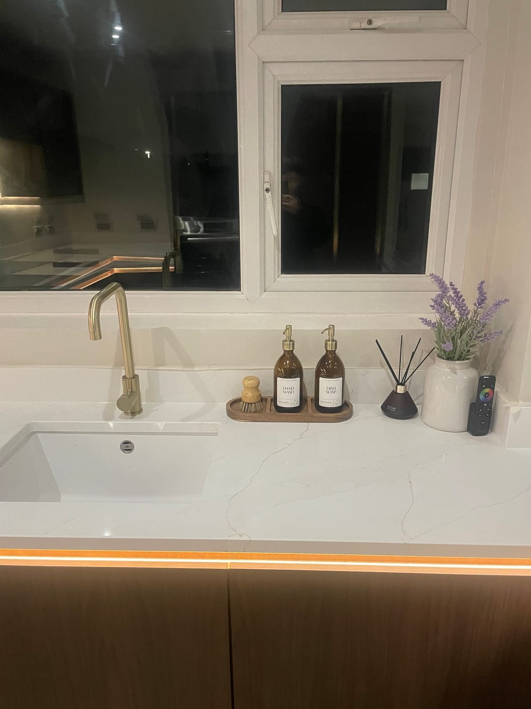 Customer photo review of Set of 2 Amber Glass Bottles 500 ML Long tray & Dish Brush